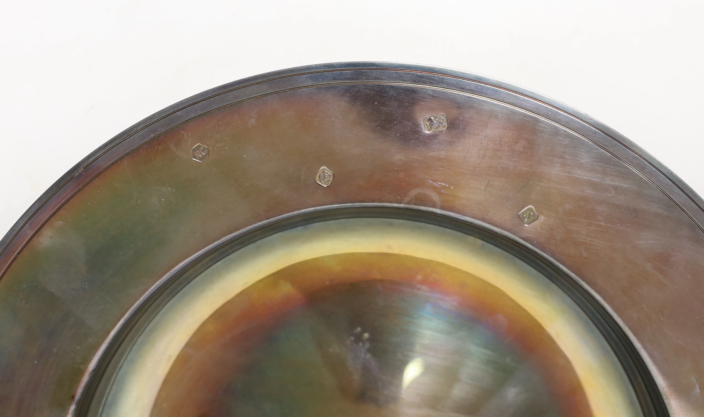 A modern silver armada dish by Carrs of Sheffield, 1992, 30.4cm, 30oz.